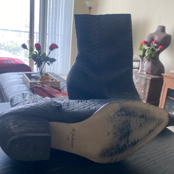 Matisse Caty Black Snakeskin Genuine Leather booties - Picture 8 of 8